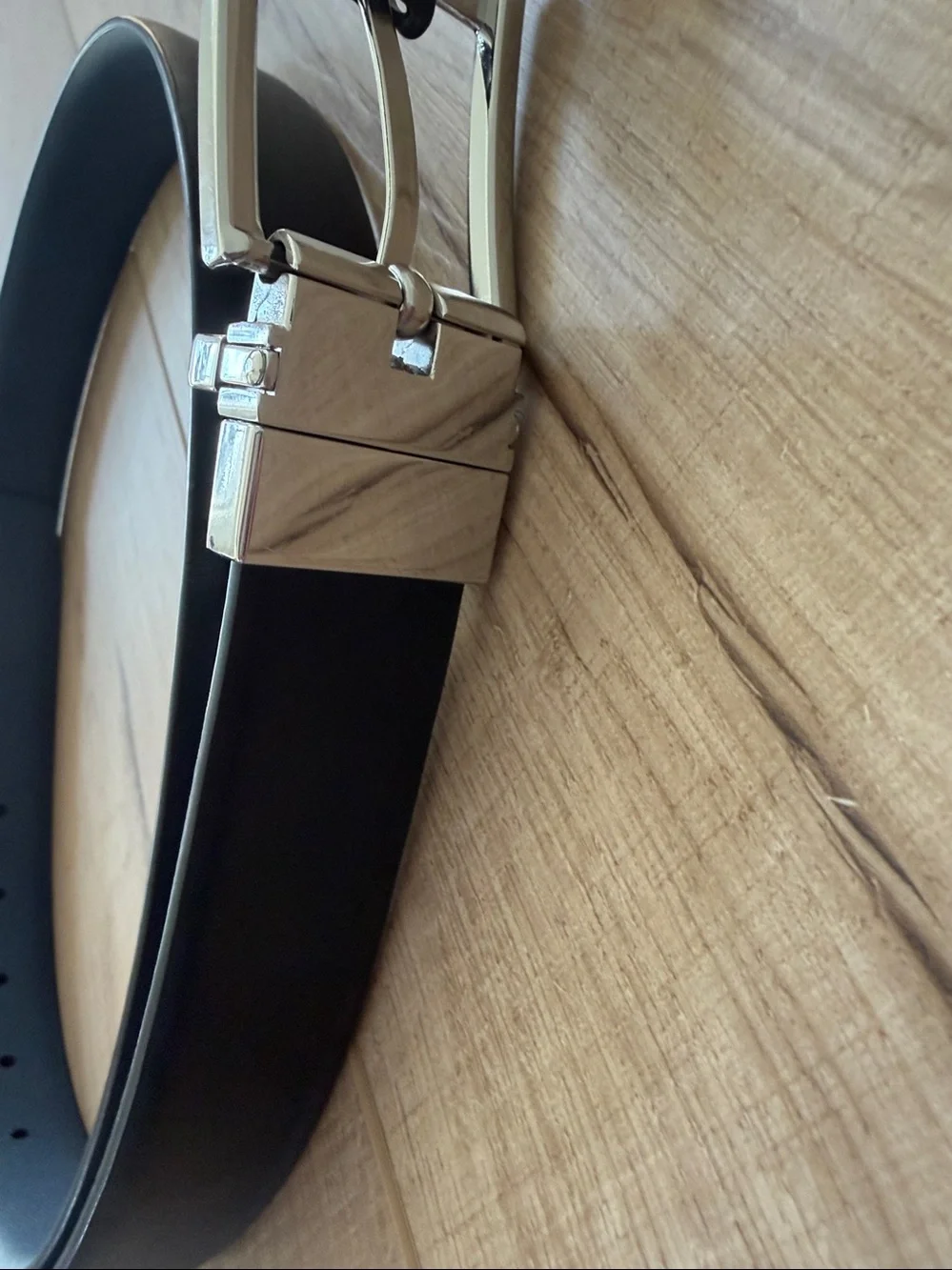 Ted Baker London Men’s Reversible Blue/Black leather Belt-NWT-42